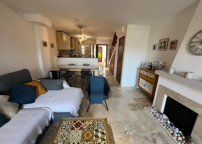 Villa - Playa - Con Acceso Directo A La Piscina Ev14